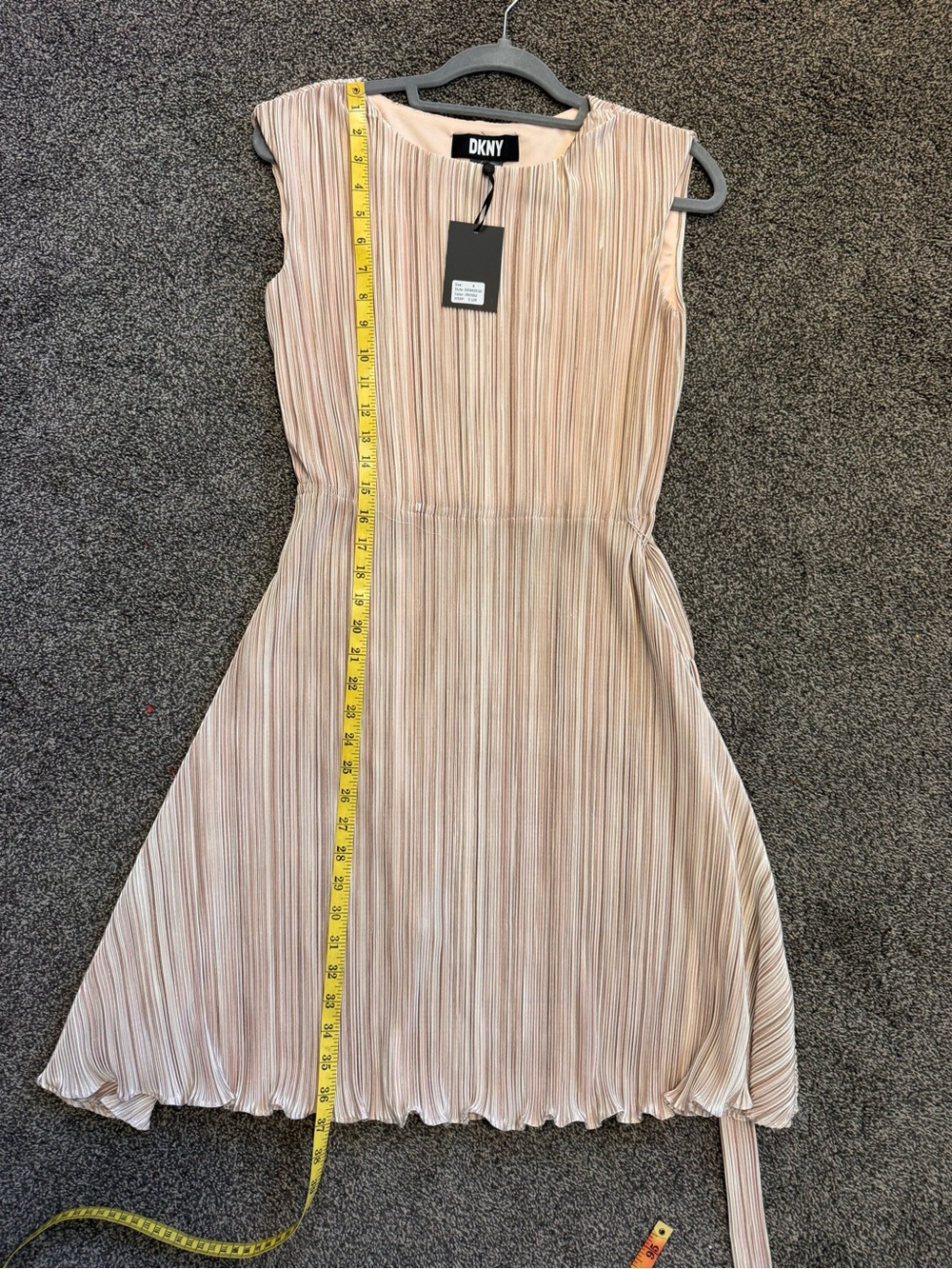 DKNY NWT Beige Taupe Pleated Midi Dress Removable Waist Tie 2 Small flaws Size 4 - Picture 14 of 16